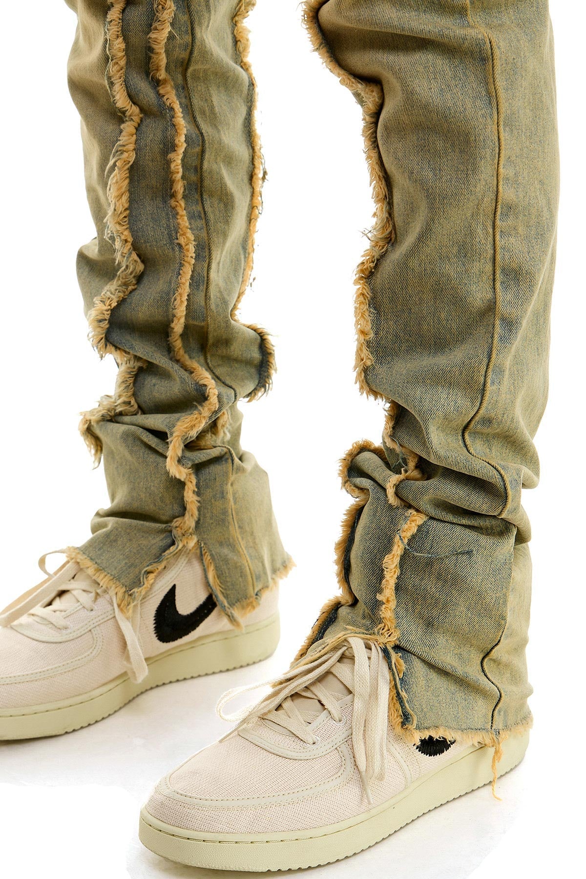 STACKED RAW JEANS