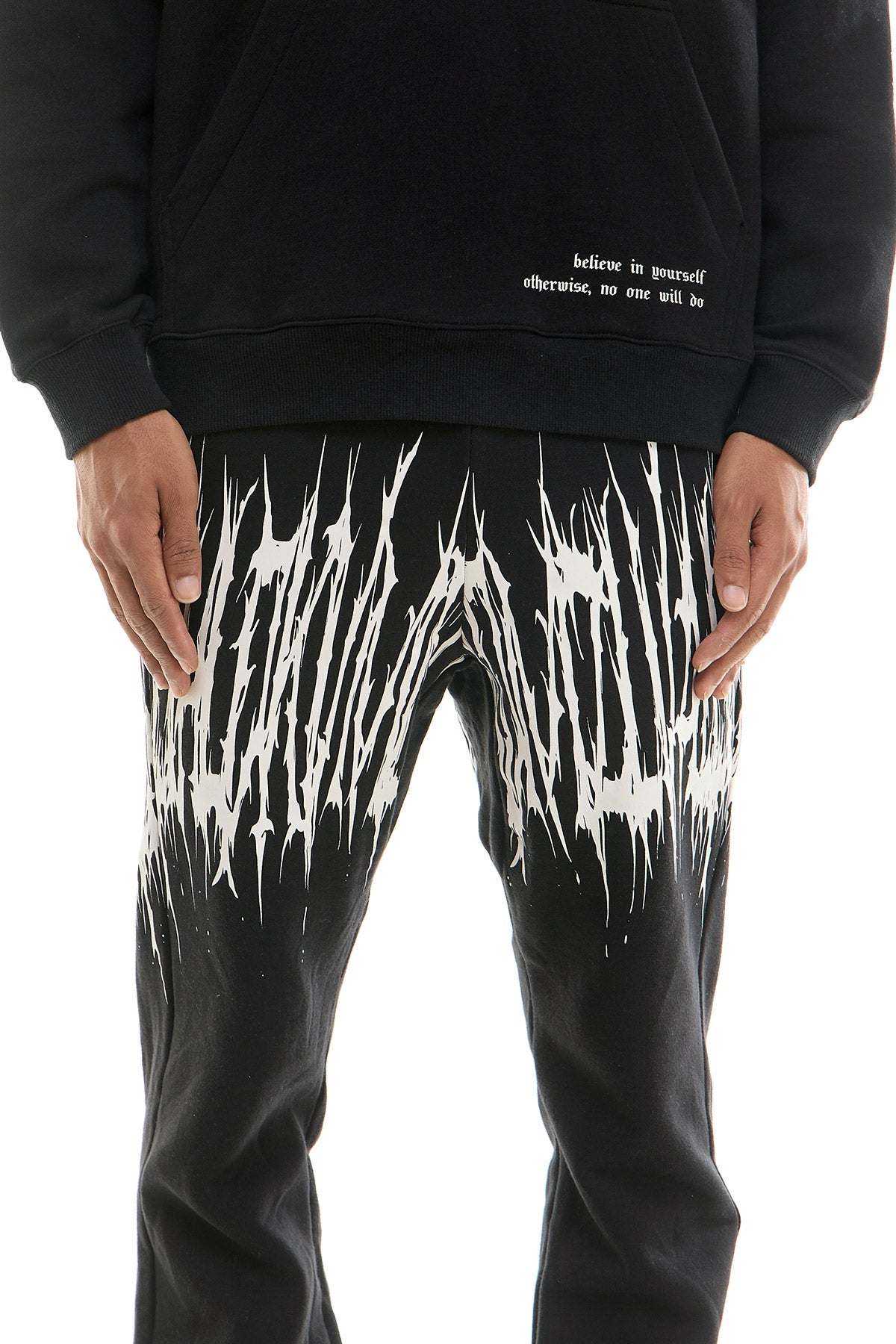 BELIEVE SWEATSUIT